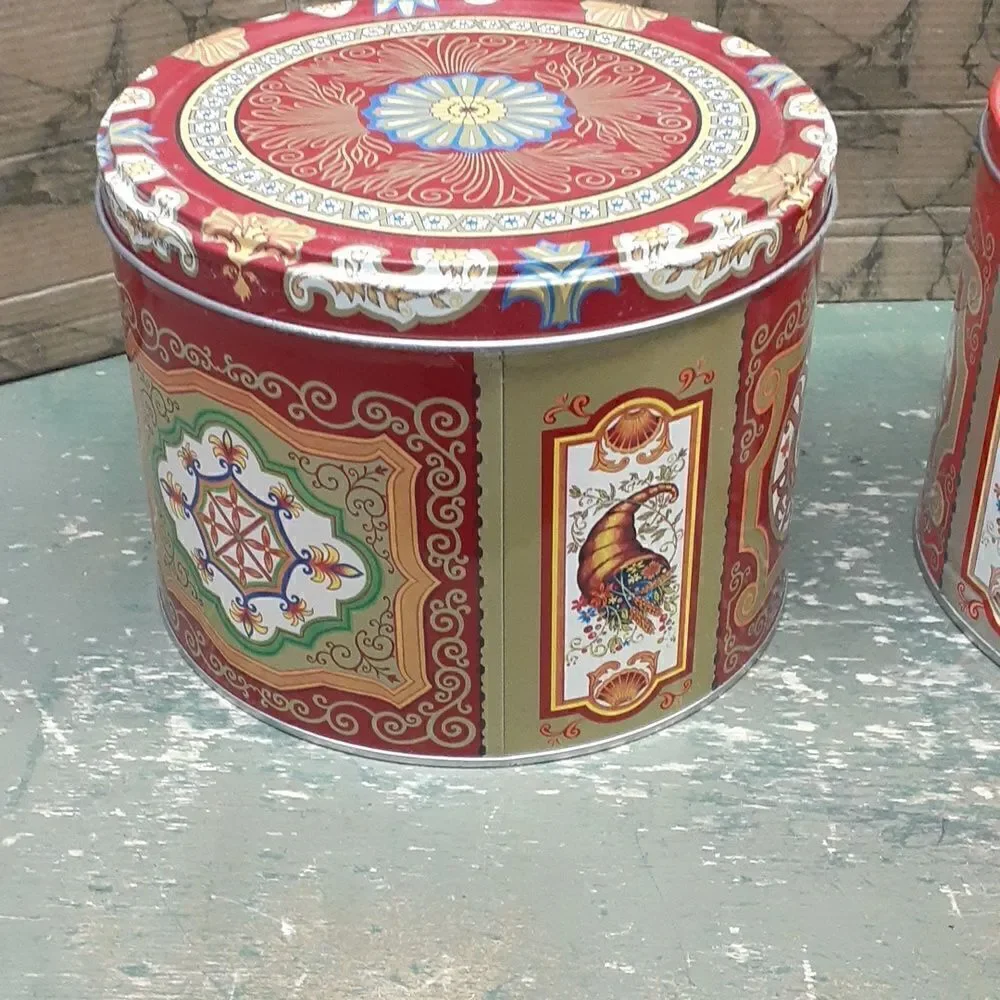 ‎Bundle of 3 beautiful floral collectors tins.